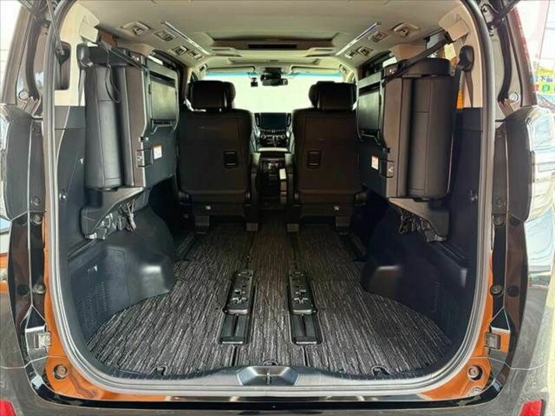 VELLFIRE-20