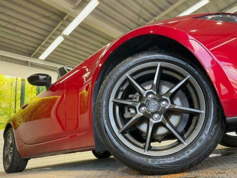ROADSTER