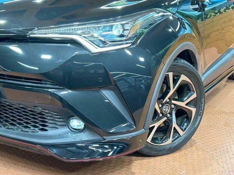 C-HR-11