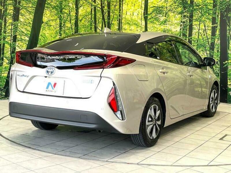 PRIUS PHV