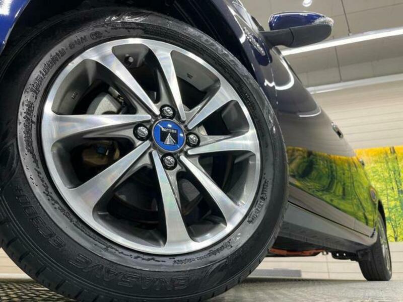 AQUA-12
