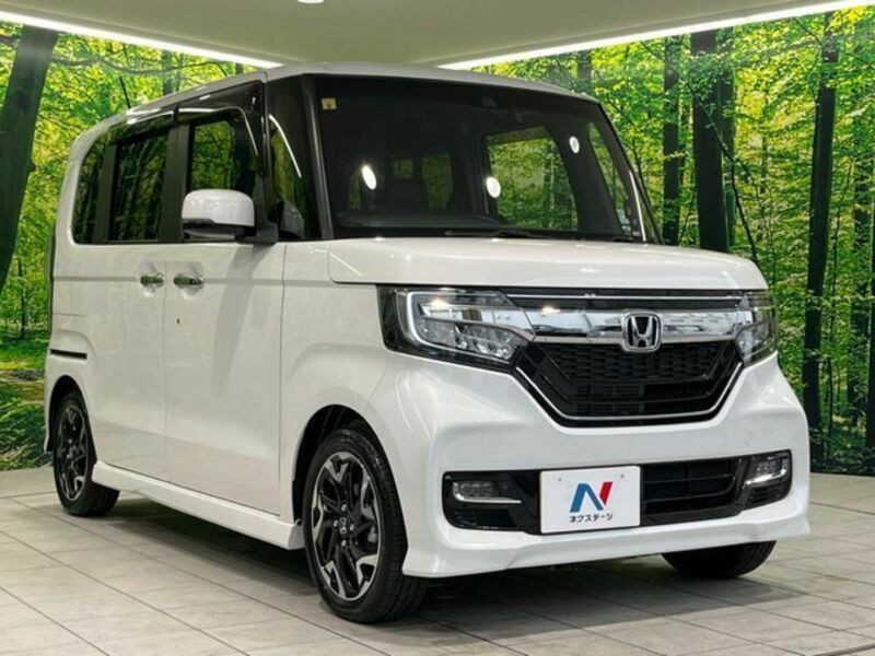 N BOX CUSTOM