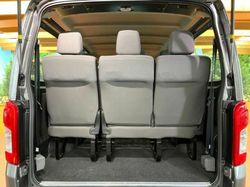 NV350 CARAVAN WAGON