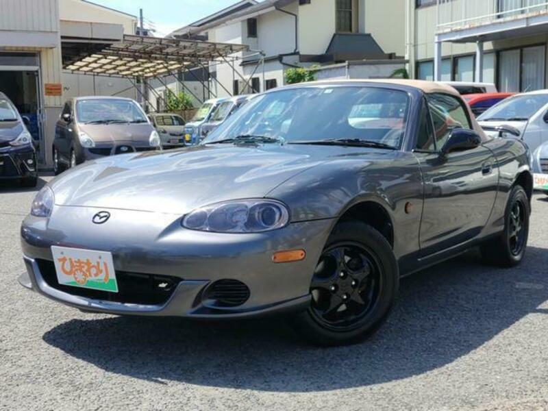 ROADSTER-0