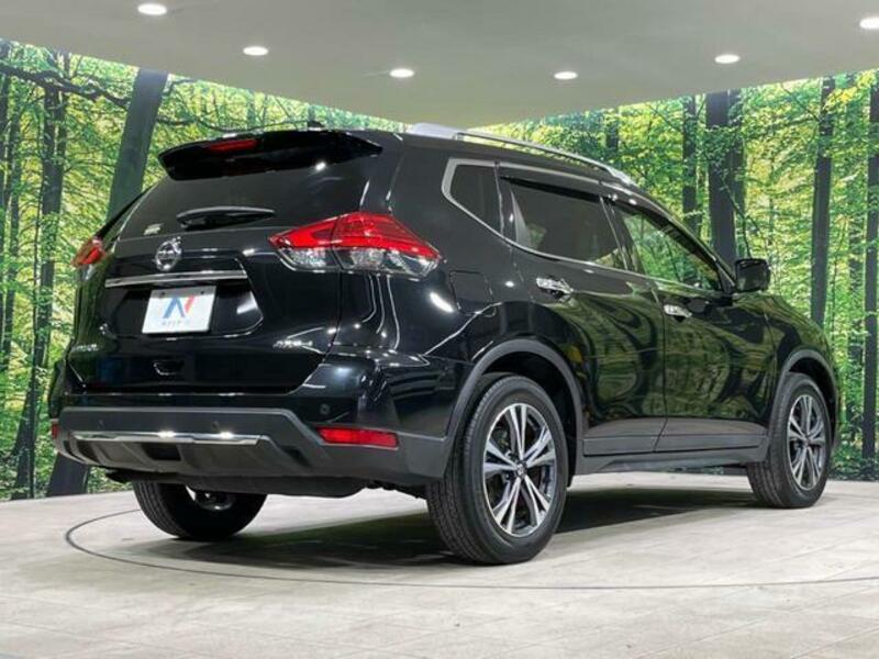 X-TRAIL-16