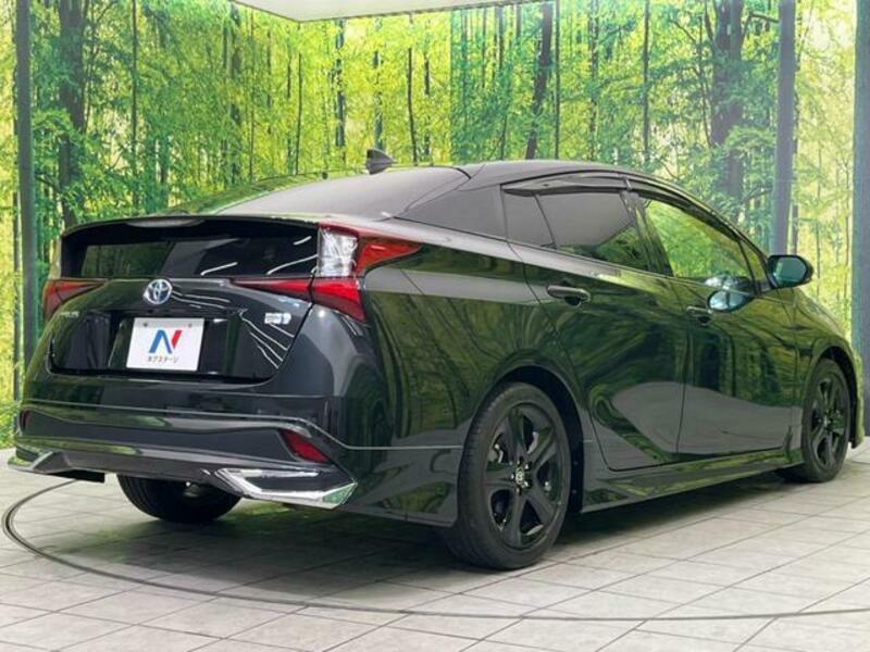 PRIUS-16