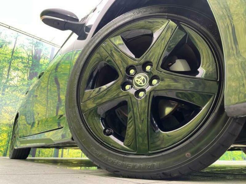 PRIUS-12