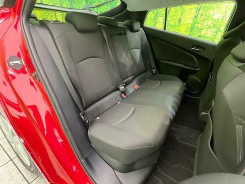 PRIUS-8