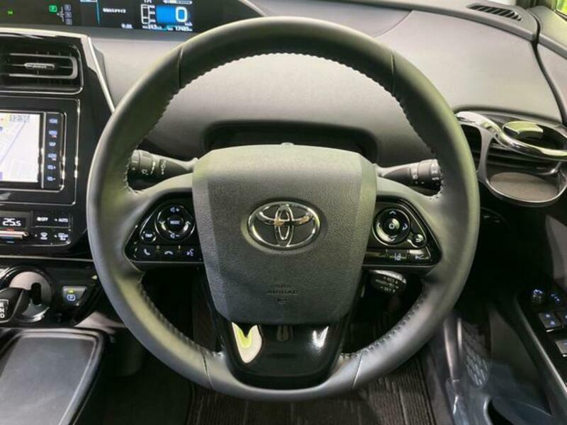 PRIUS-10