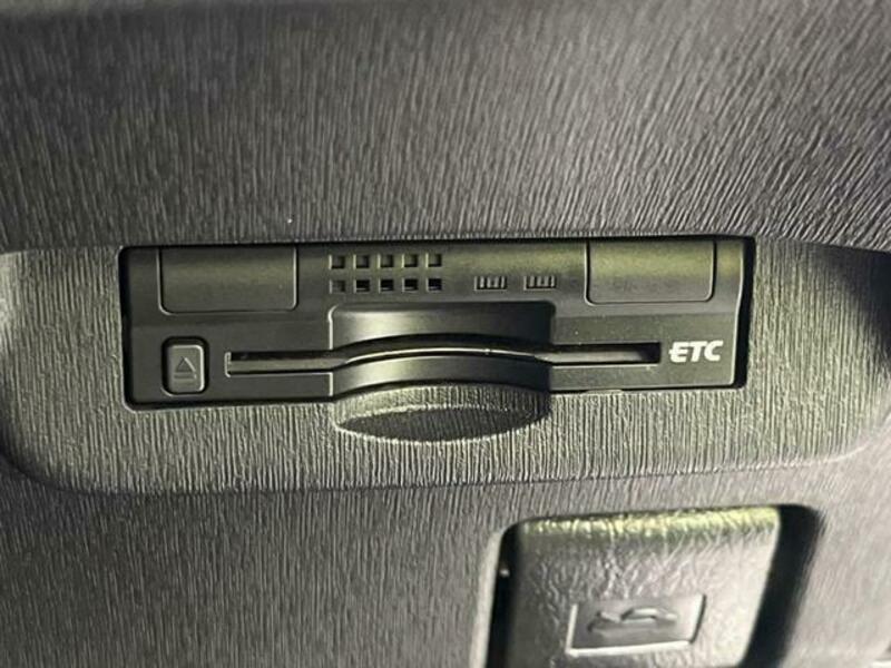 PRIUS-4