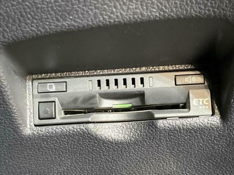 PRIUS-6