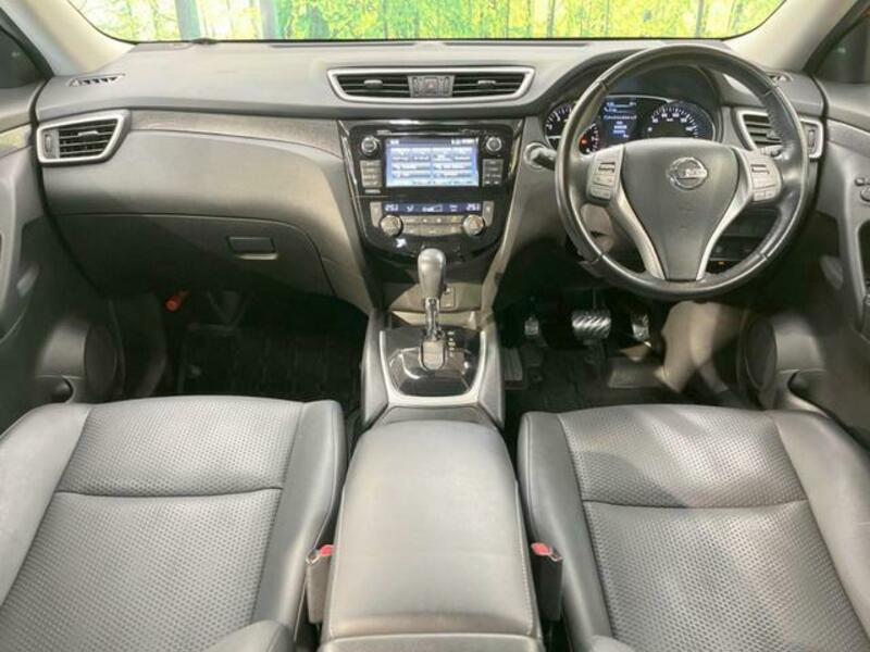 X-TRAIL-1