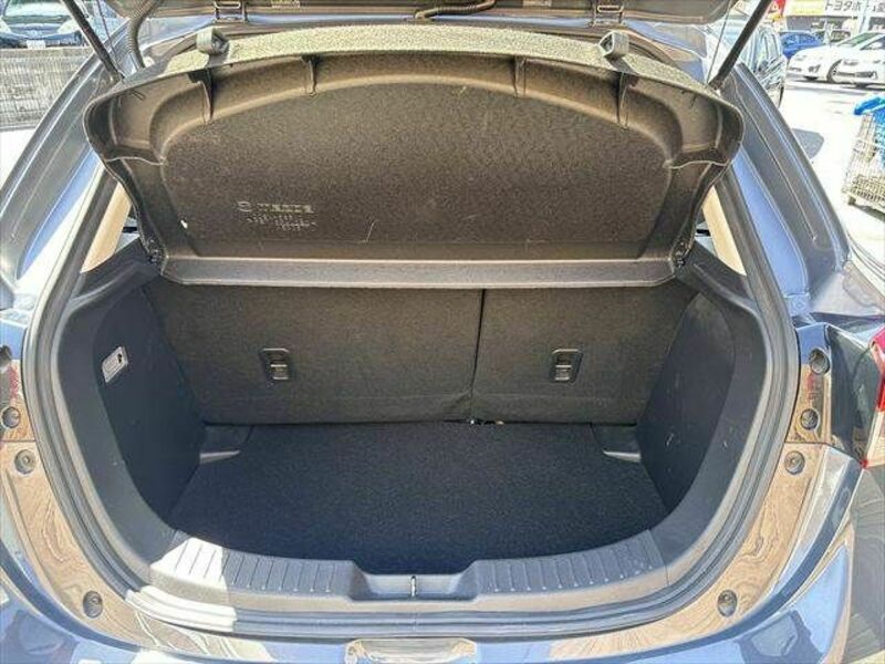 MAZDA2-6