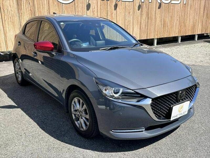 MAZDA2-11
