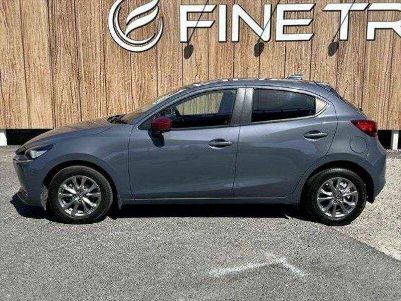MAZDA2-16
