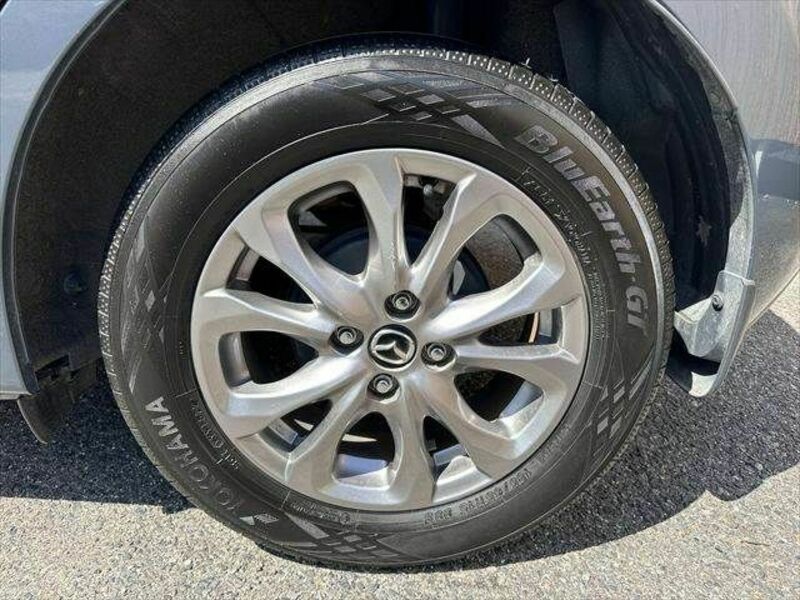 MAZDA2-21