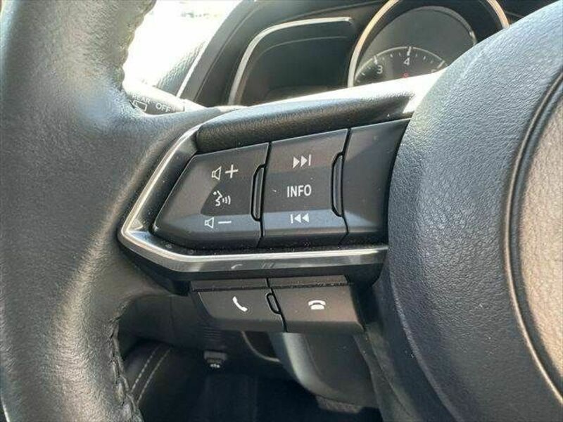 MAZDA2-29