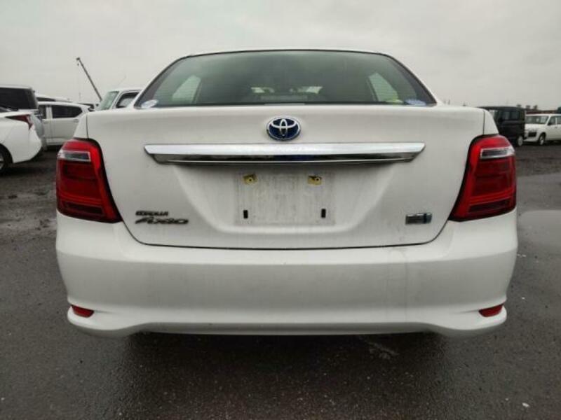 COROLLA AXIO