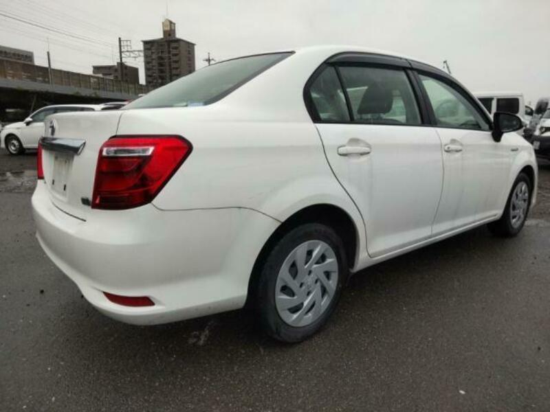 COROLLA AXIO
