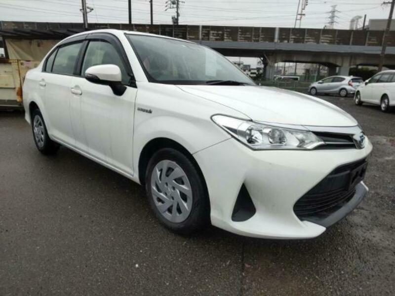 COROLLA AXIO