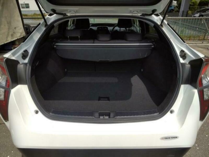 PRIUS-5