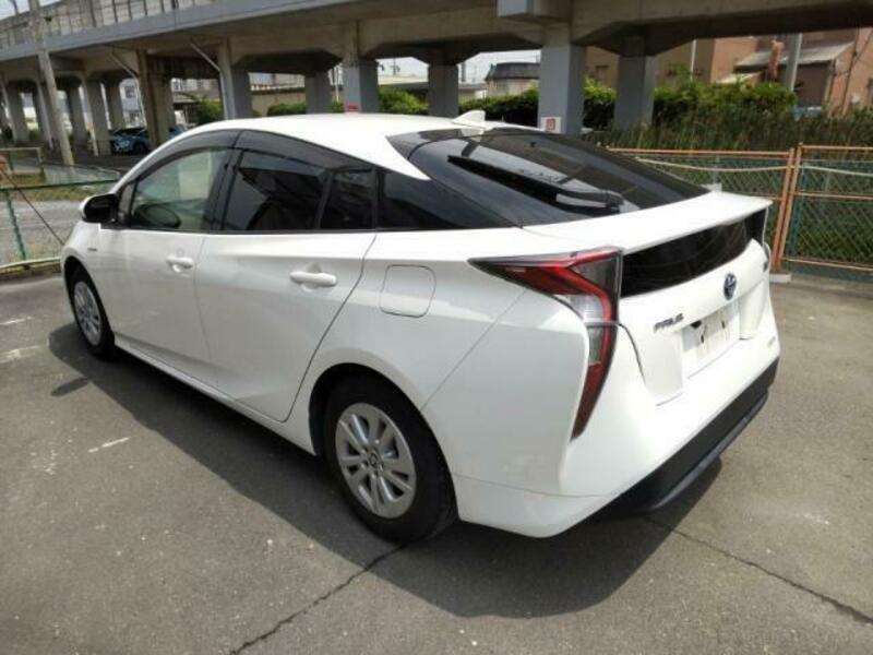 PRIUS-3