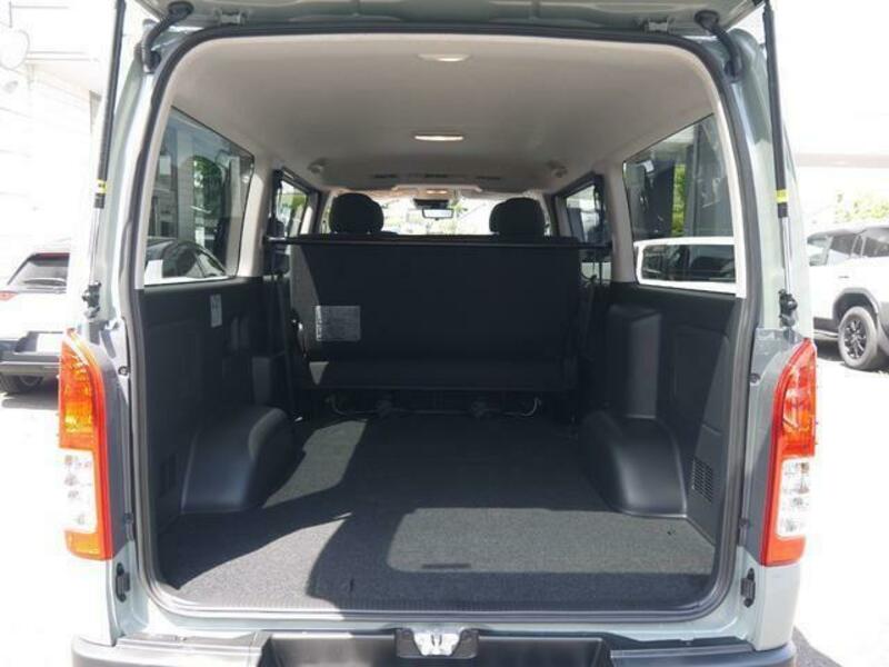 HIACE VAN-12