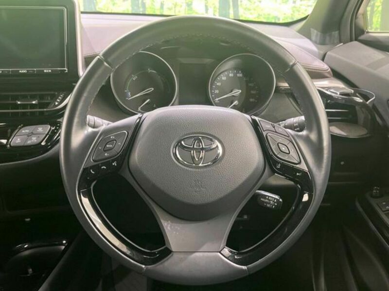 C-HR-11