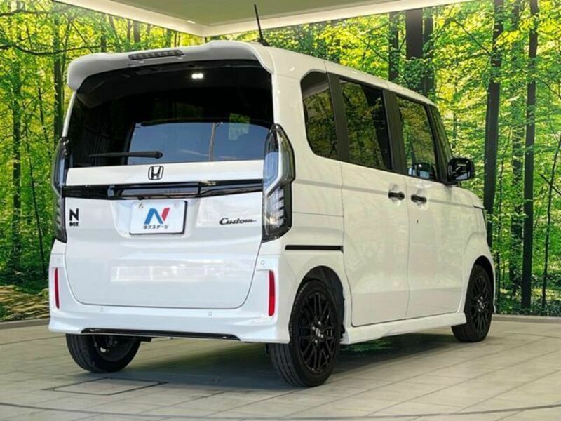 N BOX CUSTOM-16