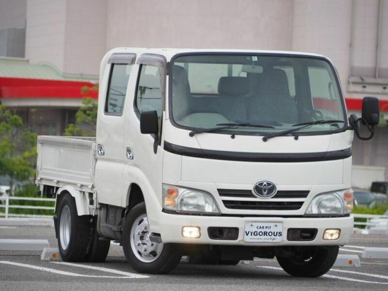 TOYOTA DYNA