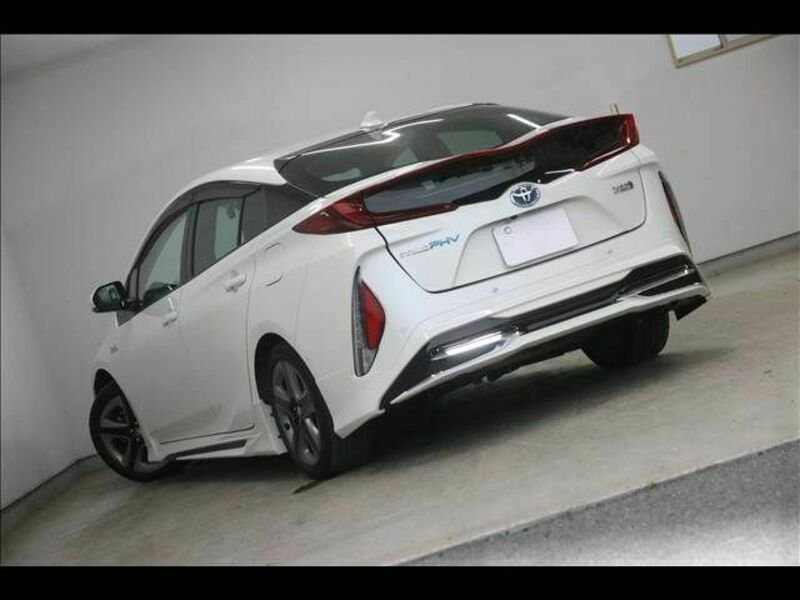 PRIUS PHV