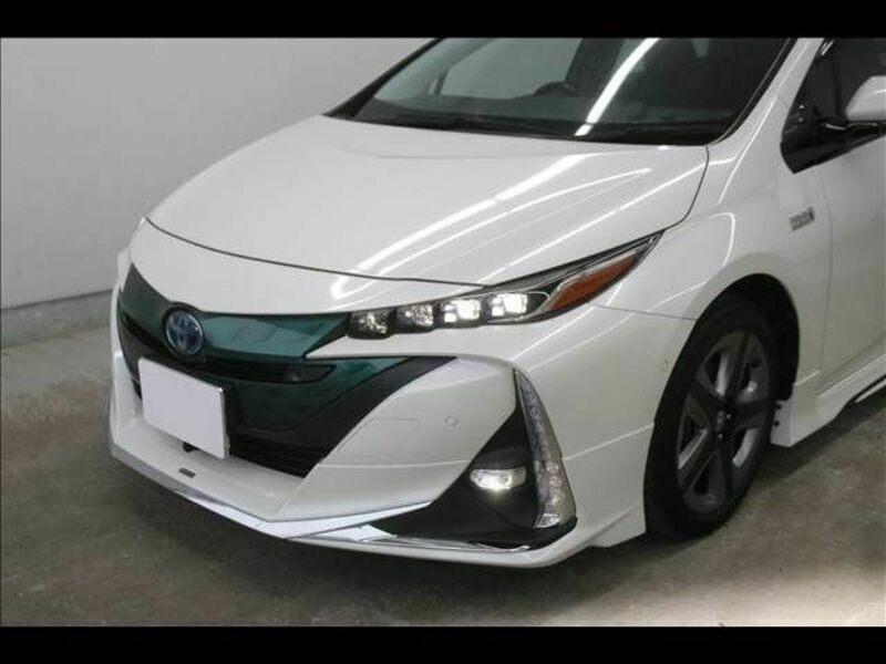 PRIUS PHV