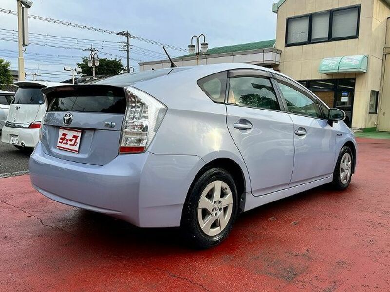 PRIUS-2