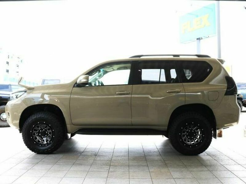 LAND CRUISER PRADO-5