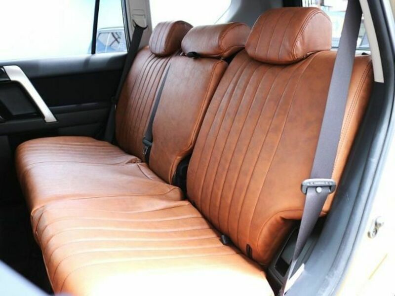 LAND CRUISER PRADO-11