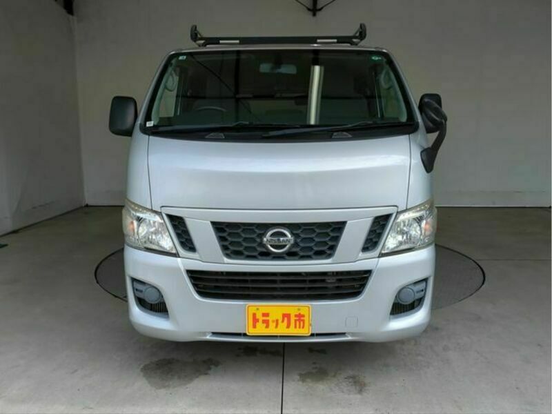 NV350 CARAVAN-21