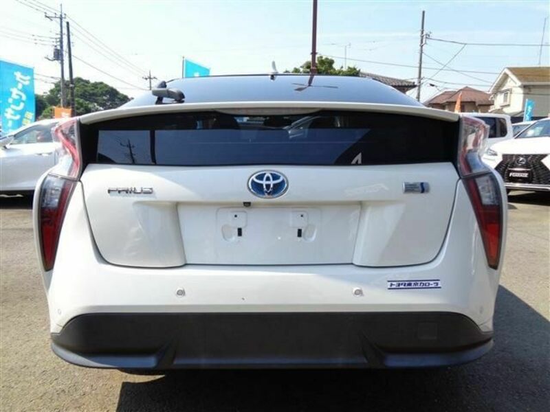 PRIUS-6