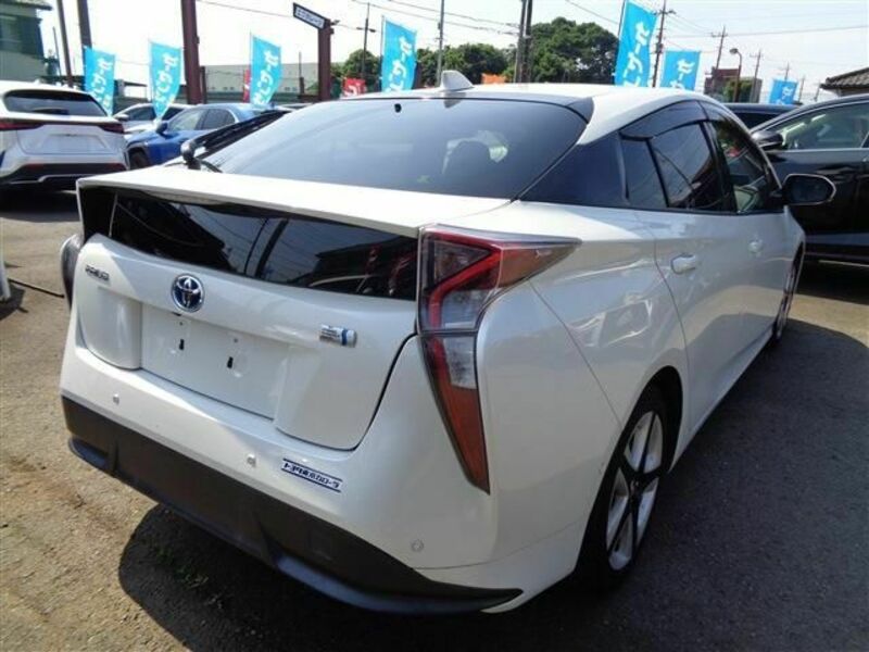PRIUS-7