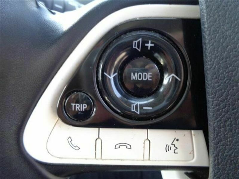 PRIUS-27