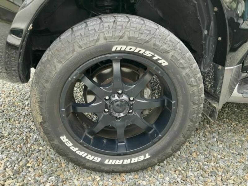 LAND CRUISER PRADO-9