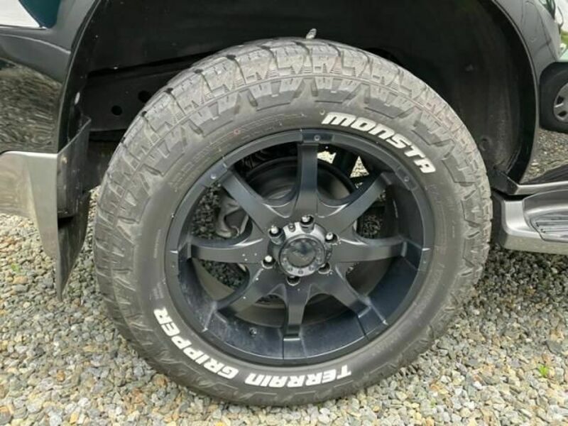 LAND CRUISER PRADO-11