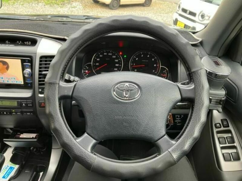 LAND CRUISER PRADO-15