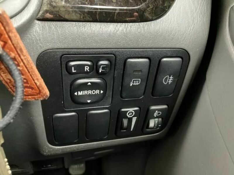 LAND CRUISER PRADO-16