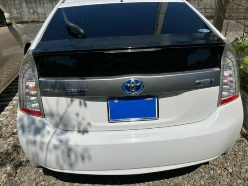 PRIUS PHV