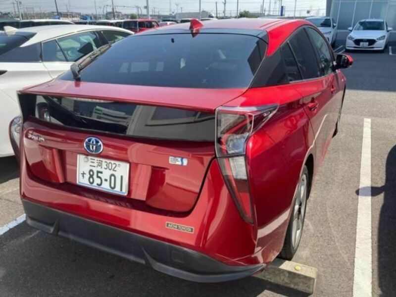 PRIUS-3