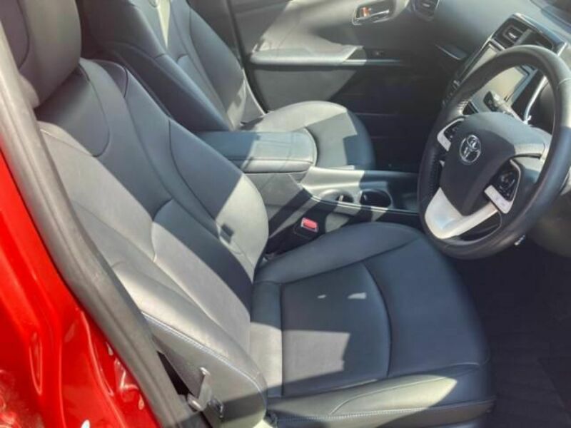 PRIUS-11
