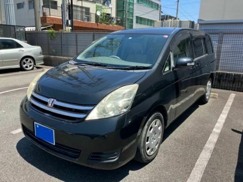 TOYOTA ISIS