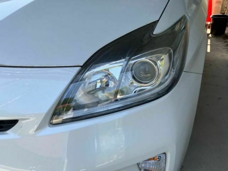 PRIUS-12