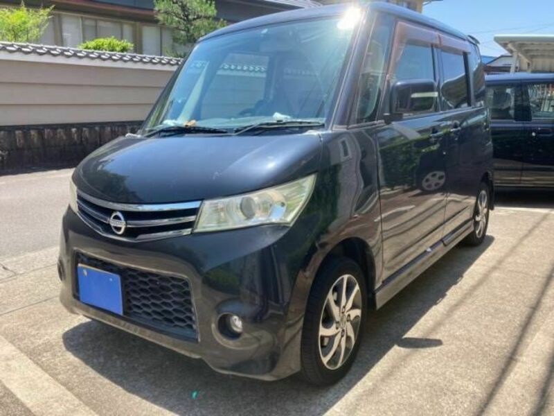NISSAN ROOX