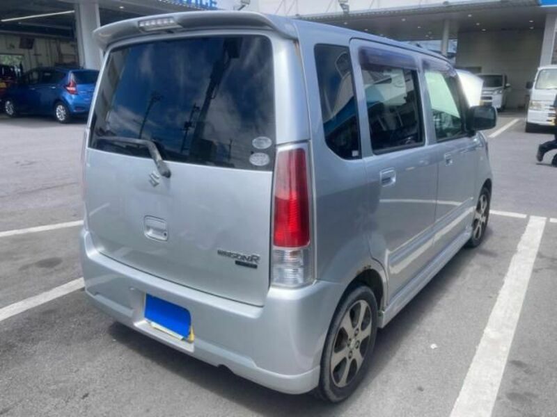 WAGON R